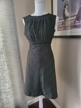 Anne Klein - Sleeveless Textured Fit & Flare Dress - Charcoal Grey/Black